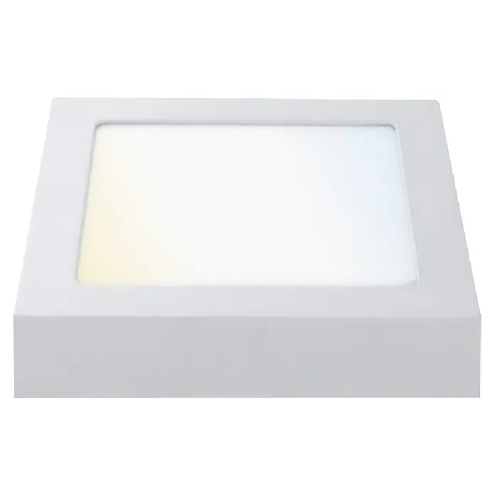 Panaled Foco downlight de superficie LED Ofis - 6 W, L x An x Al: 12 x 12 x 3 cm, Blanco cálido - Primer plano de una lámpara de techo LED cuadrada empotrada con marco blanco y luz brillante y difusa.