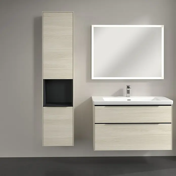 Villeroy & Boch Subway 3.0 Hochschrank - B x T x H: 40 x 36,2 x 171 cm, 1x offenes Fach, 2x Tür, White Oak, Farbe Griff: Volcano black, DIN Anschlag: Links - Badezimmermöbel-Set mit einem Waschbeckenunterschrank mit zwei Schubladen, einem Spiegelschrank und einem passenden Hochschrank.