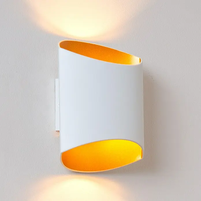 Lucide Wandleuchte Diletta - 40 W, L x B x H: 22,5 x 16 x 8,5 cm, Weiß, G9 - Moderne Wandleuchte mit weißem Äußeren und goldenem Inneren, die ein warmes, einladendes Licht nach oben und unten abgibt. Elegantes Design für jeden Raum.