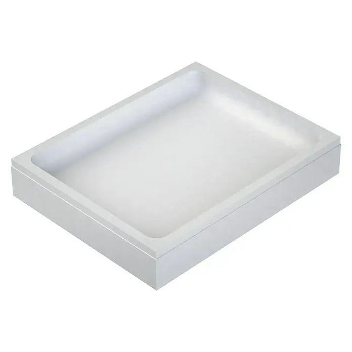 Ottofond Duschwannenträger Liberia - L x B: 97 x 77 cm, Expandiertes Polystyrol, Weiß - Das Bild zeigt eine rechteckige, weiße Duschwanne mit einem modernen und minimalistischen Design. Die Wanne ist schlicht und elegant.