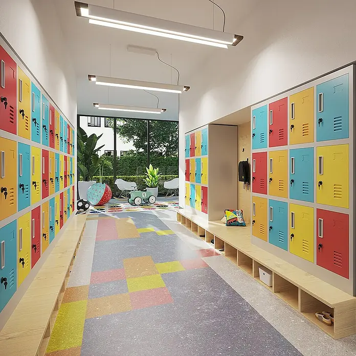 Jan Nowak Schließfachschrank Ola - H x B x T: 120 x 109 x 45 cm, Anzahl Fächer: 12 Stk., Grau/Vielfarbig - Bunte Schließfächer in einem hellen Korridor, ideal für Kindergärten und Schulen, bieten praktische Aufbewahrungslösungen.