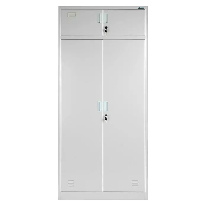 Jan Nowak Metall-Mehrzweckschrank Borys - H x B x T: 185 x 90 x 50 cm, Grau - Bild eines grauen Metallschranks mit mehreren Türen und Schlüsseln zur sicheren Aufbewahrung von Gegenständen.