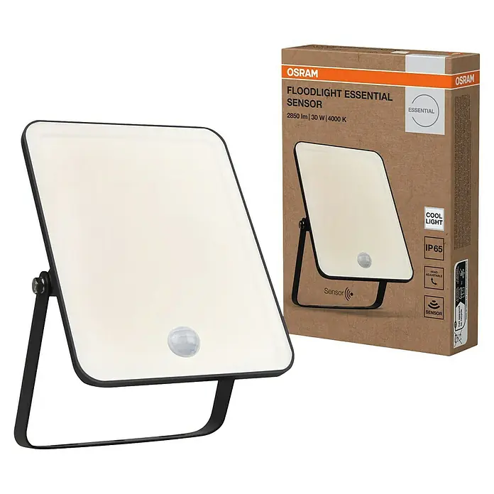 Osram LED-Strahler Floodlight Essential Sensor - 30 W, L x B x H: 18,6 x 12,8 x 3,3 cm, Schwarz, Tageslichtweiß, Mit Sensor - Das Osram Flutlicht Essential Sensor, eine energieeffiziente und zuverlässige Beleuchtungslösung mit Bewegungssensor, hier neben der Verpackung.