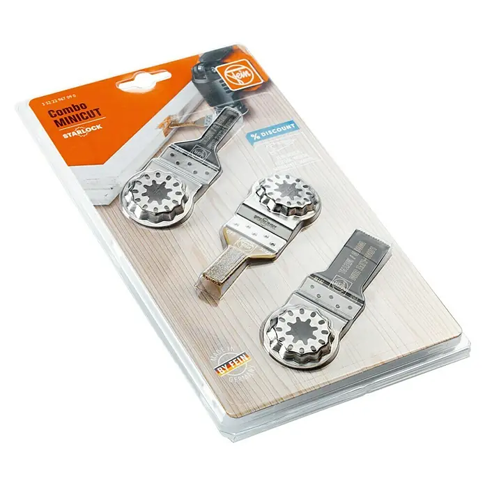 Fein Zubehör-Set Combo Starlock Mini Cut - 3 -tlg. - Das Bild zeigt eine Fein Combo Minicut Starlock Packung mit drei oszillierenden Sägeblättern, die auf einer Holzoberfläche präsentiert werden.