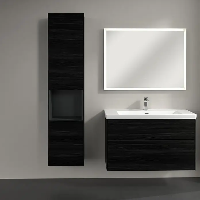 Villeroy & Boch Subway 3.0 Hochschrank - B x T x H: 40 x 36,2 x 171 cm, 1x offenes Fach, 2x Tür, Black Oak, Farbe Griff: Volcano black, DIN Anschlag: Links - Elegantes Badezimmer-Set mit dunklem Holzschrank, Waschbeckenunterschrank und beleuchtetem Spiegel für ein modernes Ambiente.