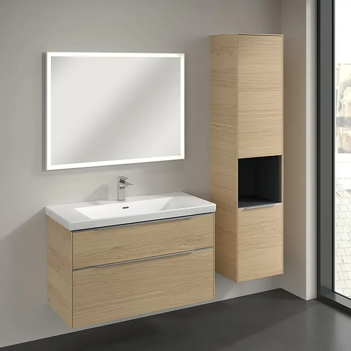 Villeroy & Boch Subway 3.0 Hochschrank - B x T x H: 40 x 36,2 x 171 cm, 1x offenes Fach, 2x Tür, Nordik oak, Farbe Griff: Aluminium glänzend, DIN Anschlag: Rechts - Badezimmer-Ensemble mit Waschtischunterschrank, Waschbecken, Spiegelschrank mit Beleuchtung und Hochschrank in Holzoptik für ein modernes Bad.