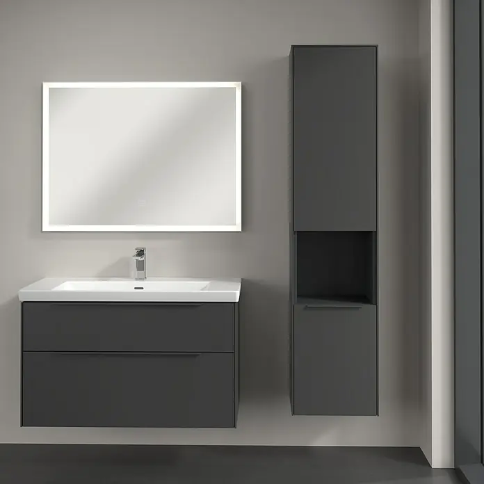 Villeroy & Boch Subway 3.0 Hochschrank - B x T x H: 40 x 36,2 x 171 cm, 1x offenes Fach, 2x Tür, Graphite, Farbe Griff: Aluminium glänzend, DIN Anschlag: Rechts - Elegantes Badezimmer-Set mit einem Unterschrank, Waschbecken, beleuchtetem Spiegel und einem hohen Seitenschrank in Grau. Modernes Design für Ihr Bad.