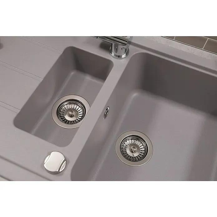 Respekta Einbauspüle Austin - 100 x 50 cm, Grau, Anzahl Becken: 1,5 Stk. - Doppelspülbecken aus robustem, grauem Material mit zwei Edelstahl-Abläufen und einem eleganten Wasserhahn. Ideal für moderne Küchen.