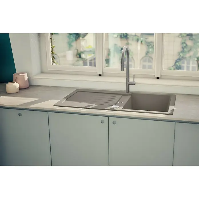 Respekta Einbauspüle Austin - 86 x 50 cm, Grau, Anzahl Becken: 1 Stk. - Küchenspüle aus robustem Material mit Hahn vor dem Fenster. Eine funktionale Ergänzung für jede moderne Küche, ideal für tägliche Aufgaben.
