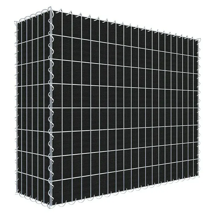 Gabiona Gabione - 100 x 30 x 80 cm, Maschenbreite: 5 cm, Maschenhöhe: 10 cm, Bepflanzbar - Das Bild zeigt eine Gabione, einen Drahtkorb, gefüllt mit dunklem Material. Die Gabione dient als dekoratives und funktionelles Element für den Garten.