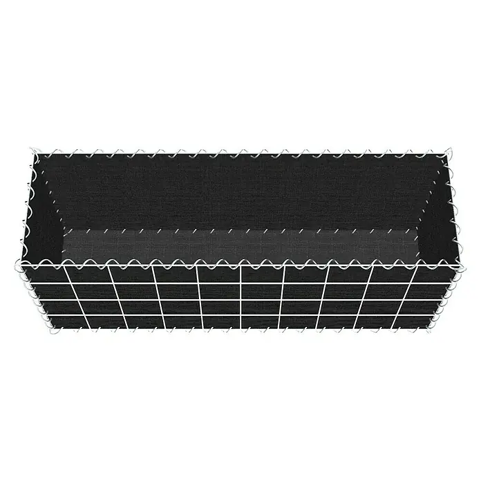 Gabiona Gabione - 100 x 30 x 40 cm, Maschenbreite: 10 cm, Maschenhöhe: 10 cm, Bepflanzbar - Detailaufnahme einer Gabionen-Pflanzkasten-Konstruktion mit dunklem Stoffeinsatz, ideal für den Garten.