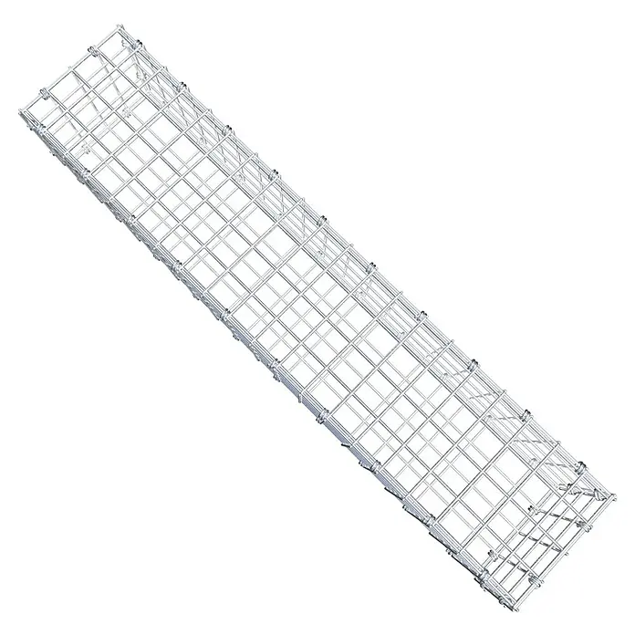 Gabiona Gabione - 100 x 20 x 20 cm, Maschenbreite: 5 cm, Maschenhöhe: 5 cm - Ansicht eines rechteckigen Kabelträgers, der durch ein Gittermuster aus Metalldrähten verstärkt ist.