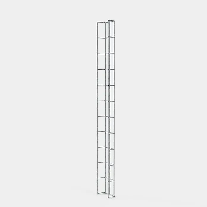 Gabiona Rankgitter - L x B x H: 13 x 5 x 110 cm, Silber, Stahl, Maschenbreite: 5 cm, Maschenhöhe: 10 cm - Aufnahme einer schlanken, grauen Kabelführung, die sich vertikal vor einem neutralen Hintergrund erstreckt und durch ihre Käfigstruktur auffällt.