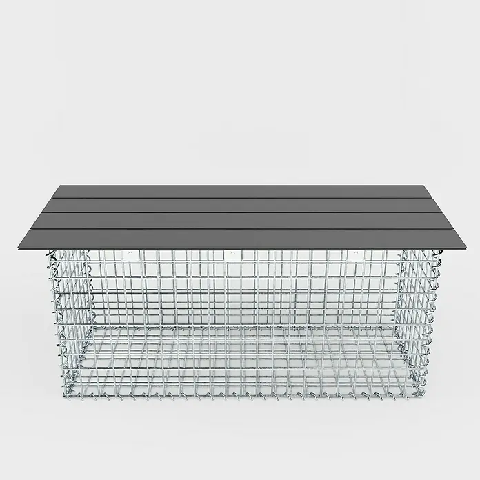Gabiona Gabionenbank - 105 x 50 x 50 cm, Maschenbreite: 5 cm, Maschenhöhe: 5 cm - Ein rechteckiger Gabionentisch mit einer grauen Tischplatte und einem Drahtkorbgestell. Das Möbelstück präsentiert ein modernes und industrielles Design.