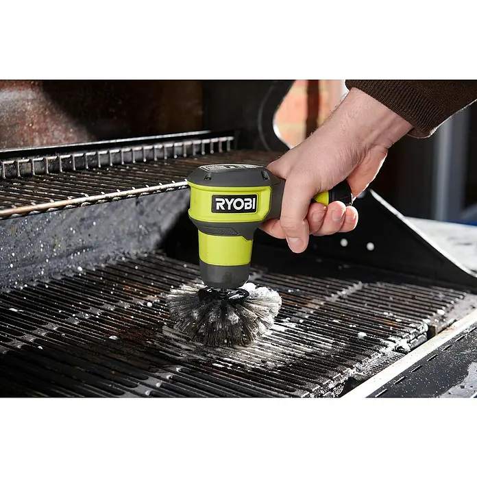 Ryobi Ersatzbürstenkopf RACLRH110 - Hart, Passend für: Ryobi Akku-Reinigungsbürste RSCR4 - Die Ryobi Grillbürste reinigt den Grill mühelos mit ihrer rotierenden Bürste und dem ergonomischen Design, wodurch die Reinigung zum Kinderspiel wird.