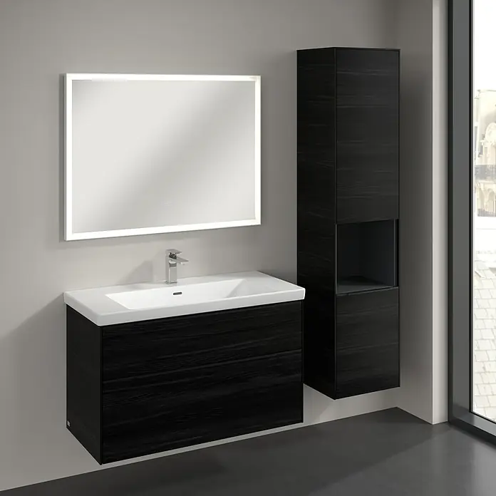Villeroy & Boch Subway 3.0 Hochschrank - B x T x H: 40 x 36,2 x 171 cm, 1x offenes Fach, 2x Tür, Black Oak, Farbe Griff: Volcano black, DIN Anschlag: Rechts - Modernes Badezimmer-Set mit Waschbeckenunterschrank, Spiegelschrank und Hochschrank in dunkler Holzoptik für ein stilvolles Ambiente.