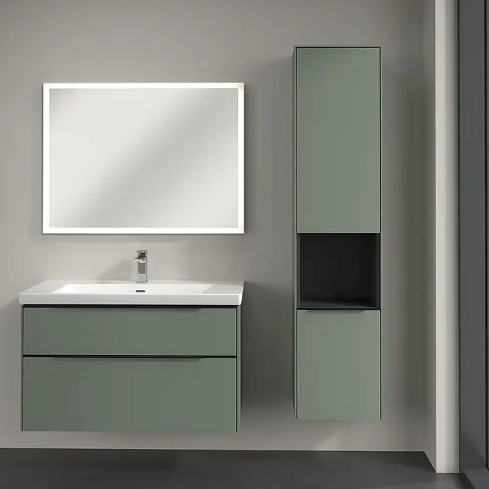 Villeroy & Boch Subway 3.0 Hochschrank - B x T x H: 40 x 36,2 x 171 cm, 1x offenes Fach, 2x Tür, Soft Green, Farbe Griff: Volcano black, DIN Anschlag: Rechts - Modernes Badezimmer-Set mit einem grünen Waschtischunterschrank, einem Spiegelschrank mit Beleuchtung und einem passenden Hochschrank für stilvolle Badezimmer.