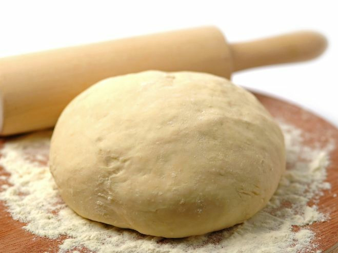 Kako napraviti tijesto za pizzu kod kuće