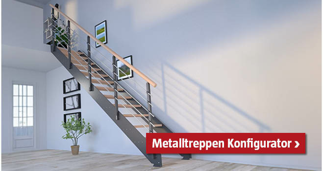 Metalltreppen in mit anthrazit Geländer vom Wohnzimmer in den ersten Stock