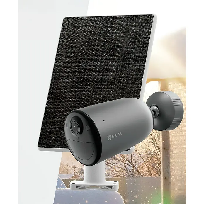 EZVIZ Cámara de vigilancia solar Visiona - Negro, Ángulo de detección: 130 °, Alcance de detección: 15 m - Imagen de una cámara de seguridad EZVIZ con panel solar, que ofrece una solución de seguridad sostenible y eficiente.