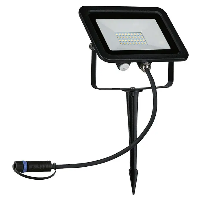 Paulmann Plug & Shine Foco LED de jardín Flood - Blanco cálido, L x An x Al: 26 x 160 x 145 mm - Imagen detallada de un foco LED negro de jardín con estaca y cable, ideal para iluminar áreas exteriores.