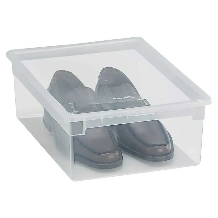 Terry Caja de almacenaje Light Drawer M - L x An x Al: 39 x 29,6 x 16 cm, 12 l - Un par de zapatos de vestir para hombre guardados en una caja transparente de plástico para guardar zapatos con tapa. Perfecto para guardar zapatos ordenados.