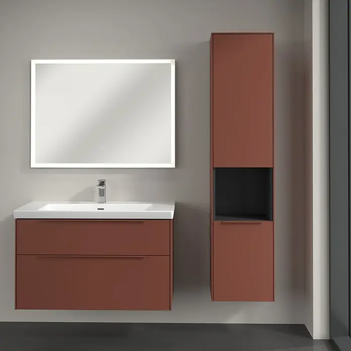Villeroy & Boch Subway 3.0 Hochschrank - B x T x H: 40 x 36,2 x 171 cm, 1x offenes Fach, 2x Tür, Wine Red, Farbe Griff: Wine Red, DIN Anschlag: Rechts - Badezimmereinrichtung mit Spiegel, Waschbeckenunterschrank und Hochschrank in Terrakotta für ein modernes Ambiente.