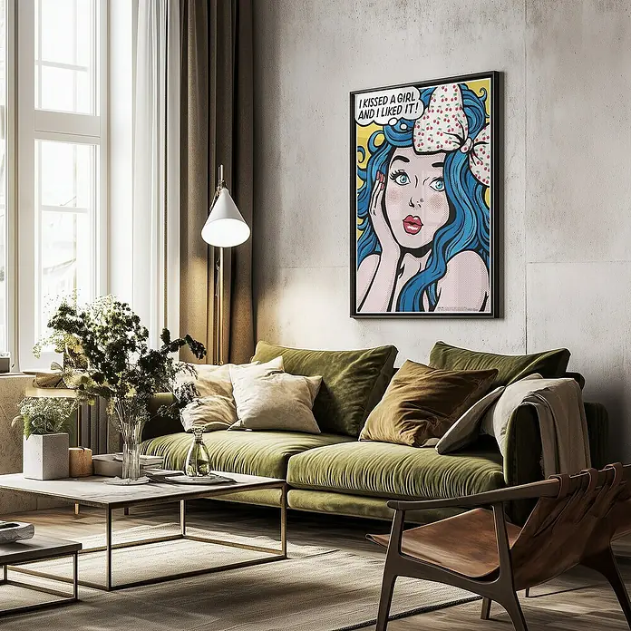Papermoon Bild - I Kissed a Girl, B x H: 40 x 50 cm, Mit Passepartout, Rahmen Schwarz - Moderne Wohnraumgestaltung mit grünem Samtsofa, Couchtisch und Pop-Art-Wandbild, das dem Raum einen Hauch von Farbe und Persönlichkeit verleiht.