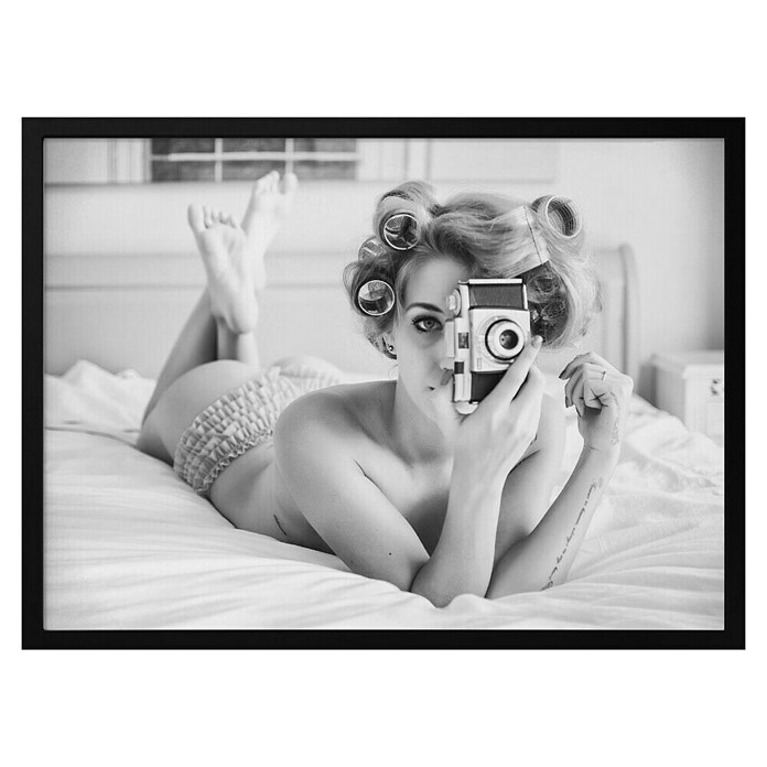 Papermoon Bild (A Chick, B x H: 80 x 60 cm, Ohne Passepartout, Rahmen Schwarz) | BAUHAUS