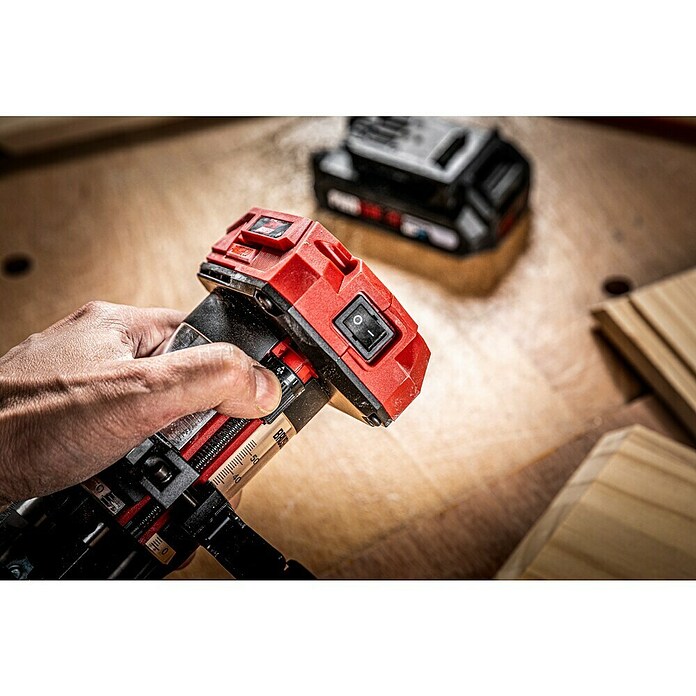 Skil PWRCore 20V Bovenfrees 3170 CA (Freesdiepte:: 43 mm) | BAUHAUS