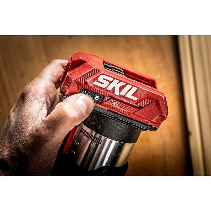 Skil PWRCore 20V Bovenfrees 3170 CA (Freesdiepte:: 43 mm) | BAUHAUS