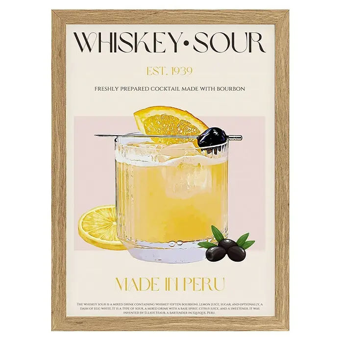 Papermoon Bild - Peru Whisky Bliss, B x H: 80 x 110 cm, Ohne Passepartout, Rahmen Eiche - Ein Whiskey Sour Poster mit einem klassischen Cocktail, perfekt für Bar- oder Küchendekoration.