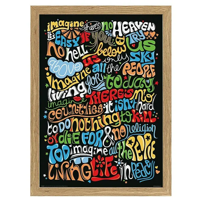 Papermoon Bild - Imagine, B x H: 40 x 50 cm, Ohne Passepartout, Rahmen Eiche - Ein farbenfrohes, gerahmtes Wandbild mit dem Schriftzug "Imagine" in verschiedenen Schriftarten und Farben auf schwarzem Hintergrund.