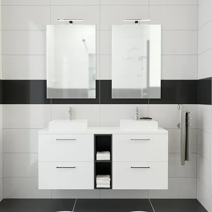 Camargue Espacio Badmöbel-Set M11 - 140 cm, Mira - Doppelwaschtisch mit viel Stauraum und modernem Design. Perfekt für jedes Badezimmer mit schwarzen Akzenten und weißen Handtüchern.