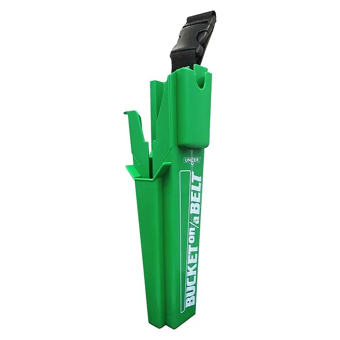Unger Werkzeugträger Bucket on a Belt - B x T x H: 10,5 x 10,5 x 35 cm - Grüner "Bucket on a Belt" Werkzeughalter mit schwarzem Gürtel für Fensterputzer, ideal für schnellen Werkzeugzugriff bei der Arbeit.