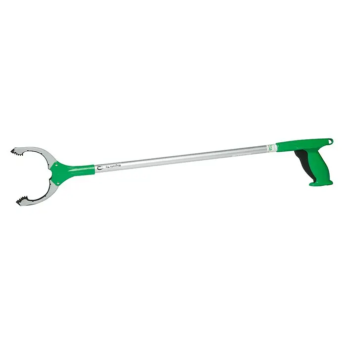 Unger Greifzange Nifty Nabber - Länge: 92 cm - Hier ist ein Greifer mit grünem Griff und silberfarbenem Schaft, der zum Aufheben von Gegenständen entwickelt wurde, ohne sich zu bücken.