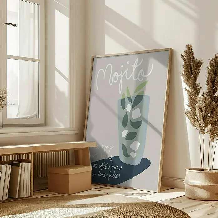 Papermoon Bild - Mojito Rezept, B x H: 80 x 110 cm, Mit Passepartout, Rahmen Eiche - Ein gerahmtes Mojito-Rezept-Poster lehnt an einer Wand, neben einer Bank und einer Topfpflanze, die eine stilvolle und einladende Atmosphäre schafft.