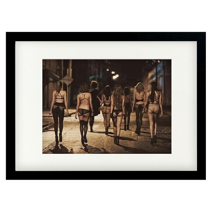 Papermoon Bild (Street Women, B x H: 50 x 40 cm, Mit Passepartout, Rahmen Schwarz) | BAUHAUS