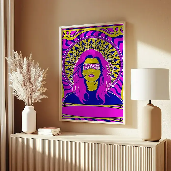 Papermoon Bild - Woman Series 1, B x H: 100 x 140 cm, Ohne Passepartout, Rahmen Eiche - Ein gerahmtes Poster mit einem psychedelischen Kunstwerk einer Frau in Magenta, Blau und Gelb hängt über einem beigen Sideboard mit Lampe und Vase.