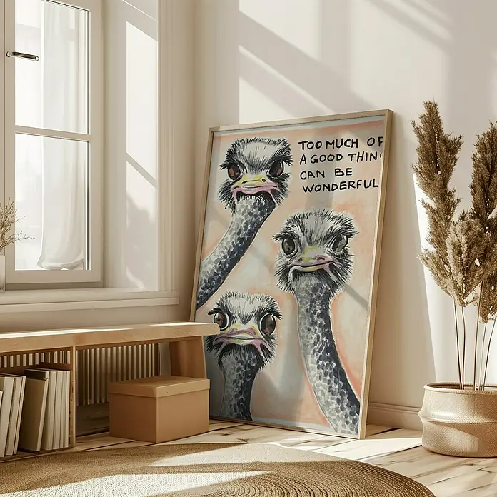 Papermoon Bild - Much of a Good Thing, B x H: 40 x 50 cm, Mit Passepartout, Rahmen Eiche - Ein humorvolles Wandbild mit drei Straußen und dem Spruch "Zu viel von einer guten Sache kann wunderbar sein", perfekt für ein stilvolles Interieur.