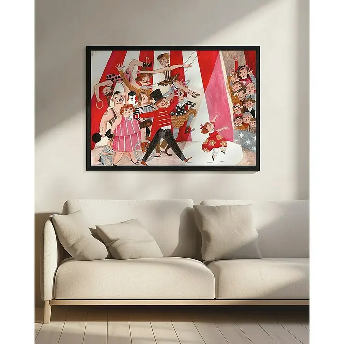 Papermoon Bild - Circus in the City, B x H: 50 x 40 cm, Ohne Passepartout, Rahmen Schwarz - Ein gerahmtes Gemälde mit einer Zirkusszene hängt über einem beigen Sofa. Lebhafte Farben und eine skurrile Darstellung fangen die Zirkusatmosphäre ein.
