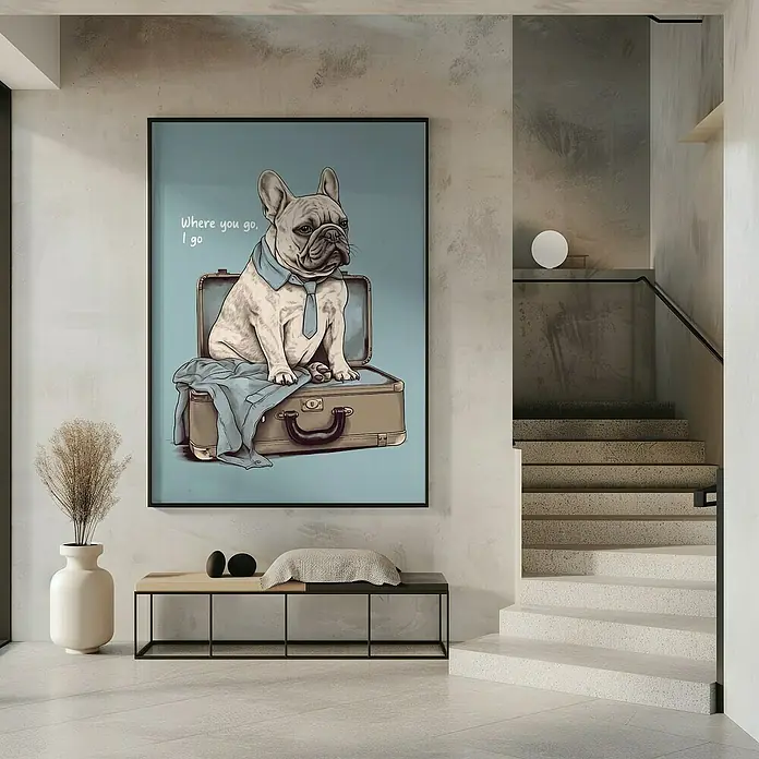Papermoon Bild - Frenchie Want Travel, B x H: 70 x 100 cm, Ohne Passepartout, Rahmen Schwarz - Ein stilvolles Hundeportrait über einer Bank im Flur. Das Kunstwerk zeigt einen Mops mit Koffer in gedeckten Farben.