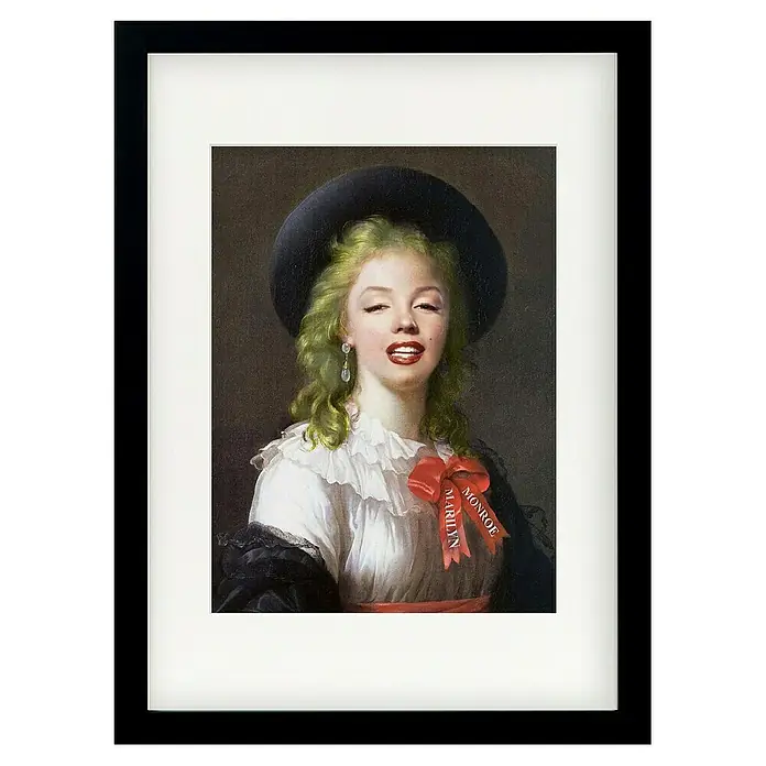 Papermoon Bild - Vintage Marilyn, B x H: 50 x 70 cm, Mit Passepartout, Rahmen Schwarz - Gerahmtes Marilyn Monroe-Porträt mit grünem Haar, roter Schleife und einem schwarzen Hut, das eine einzigartige Wanddekoration darstellt.