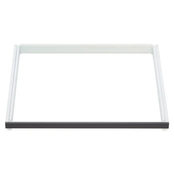 Elfa Décor+ by Elfa Regalleiste - L x B x H: 1,4 x 60 x 3,6 cm, Grau - Blick auf ein weißes Fenstergitter, das Sicherheit und Schutz bietet. Das Gitter ist schlicht und funktional gestaltet.