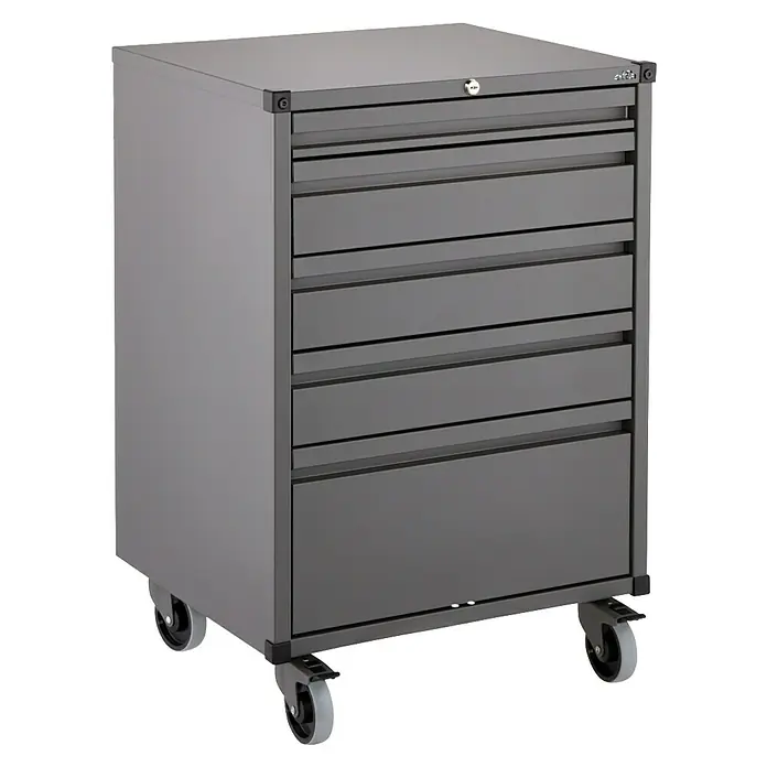 Elfa Garage+ by Elfa Metallgestell für Unterschrank - L x B x H: 53,1 x 60,5 x 76,7 cm - Abgebildeter grauer Werkzeugschrank mit mehreren Schubladen und Rädern für Mobilität, ideal für Werkstätten und Garagen.