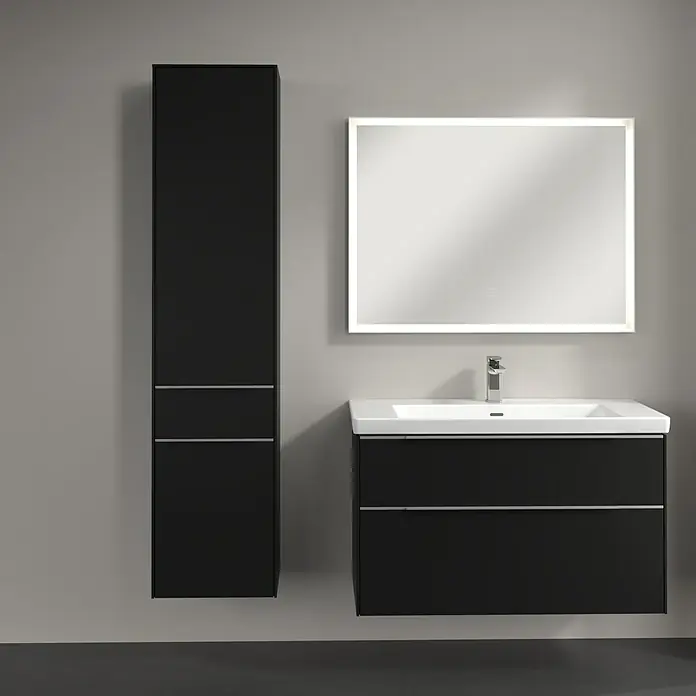 Villeroy & Boch Subway 3.0 Hochschrank - B x T x H: 40 x 36,2 x 171 cm, 1x Schublade, 2x Tür, Volcano Black, Farbe Griff: Aluminium glänzend, DIN Anschlag: Links - Elegantes Badezimmer-Set in Schwarz mit Waschtischunterschrank, Hochschrank und beleuchtetem Spiegel für ein modernes Ambiente.
