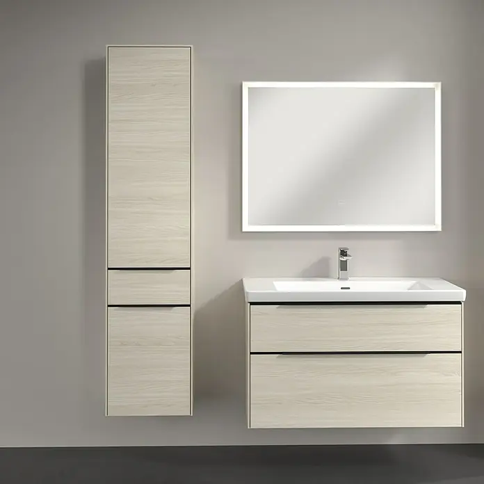 Villeroy & Boch Subway 3.0 Hochschrank - B x T x H: 40 x 36,2 x 171 cm, 1x Schublade, 2x Tür, White Oak, Farbe Griff: Volcano black, DIN Anschlag: Links - Modernes Badezimmer-Set mit Waschtischunterschrank, Spiegelschrank und Hochschrank in hellem Holzdesign.