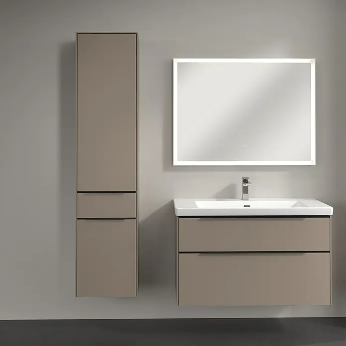 Villeroy & Boch Subway 3.0 Hochschrank - B x T x H: 40 x 36,2 x 171 cm, 1x Schublade, 2x Tür, Taupe, Farbe Griff: Volcano black, DIN Anschlag: Links - Modernes Badezimmer-Ensemble mit Unterschrank, Waschtisch und Spiegelschrank in stilvollem Design.