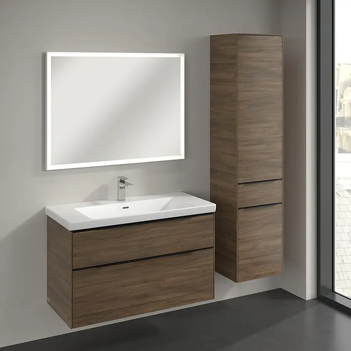 Villeroy & Boch Subway 3.0 Hochschrank - B x T x H: 40 x 36,2 x 171 cm, 1x Schublade, 2x Tür, Arizona Oak, Farbe Griff: Volcano black, DIN Anschlag: Rechts - Moderne Badezimmer-Kombination mit Waschtischunterschrank, Aufsatzwaschbecken und Spiegelschrank mit Beleuchtung.