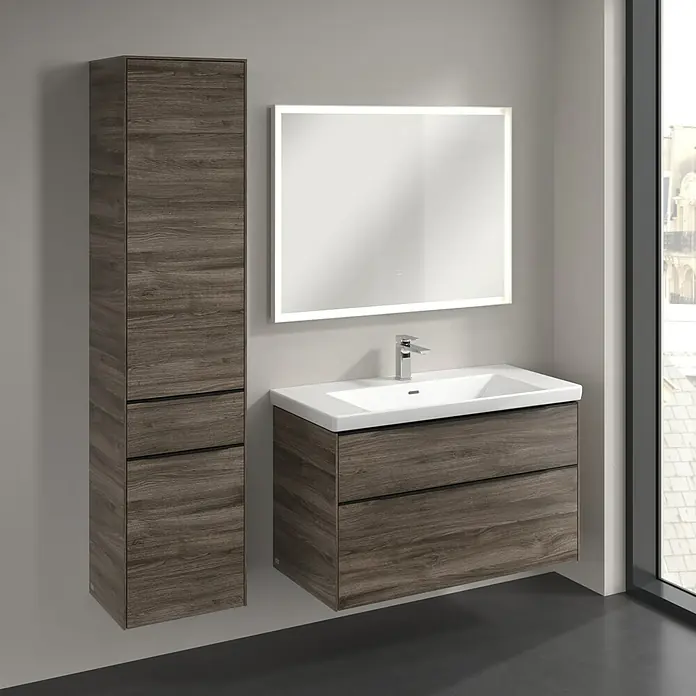 Villeroy & Boch Subway 3.0 Hochschrank - B x T x H: 40 x 36,2 x 171 cm, 1x Schublade, 2x Tür, Stone Oak, Farbe Griff: Volcano black, DIN Anschlag: Links - Elegantes Badezimmer-Set in Holzoptik mit Waschtischunterschrank, Hochschrank und beleuchtetem Spiegel für ein modernes Ambiente.